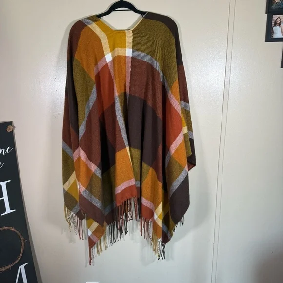 NWT Cato Plaid Open Front Fringe Shawl Wrap One Size - Picture 2 of 4